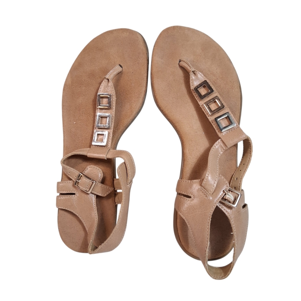 Watch | 6½ M | Tan T-Strap Summer Sandals w/ Square Metal Accents